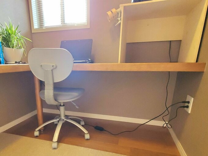 ワークスペースのコンセントの配置