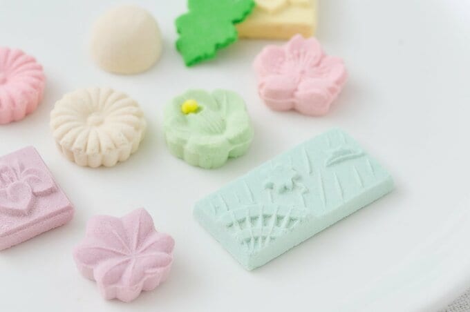 花の形をした和三盆