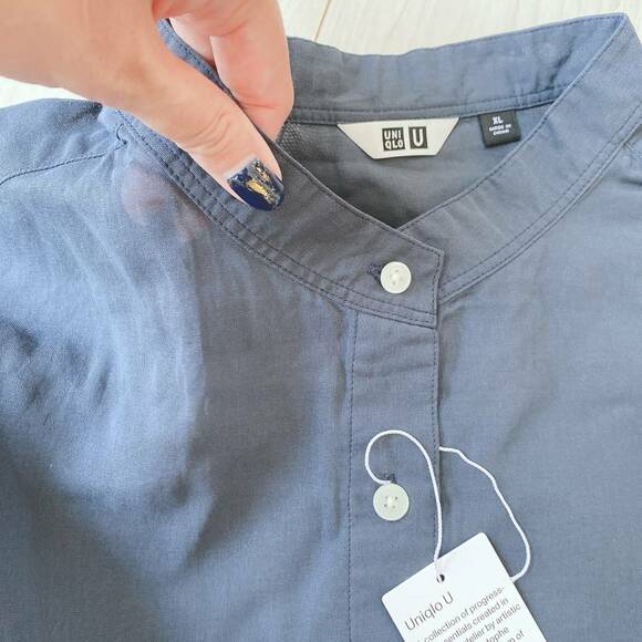 シアーバンドカラーシャツ首元