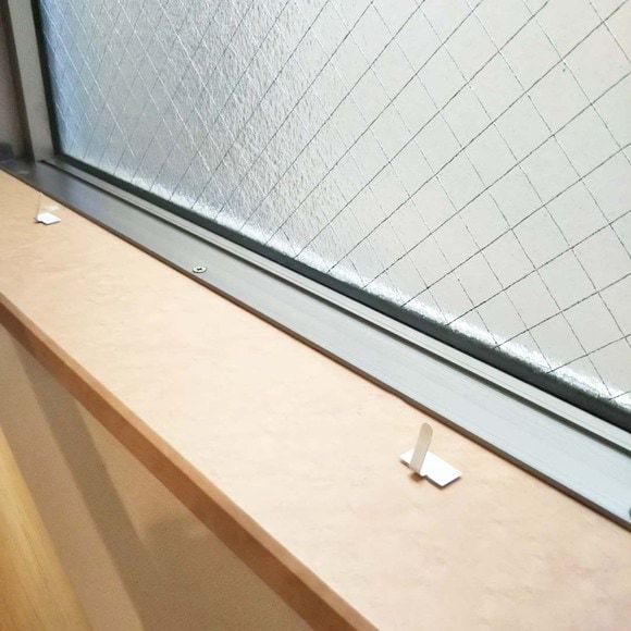 ちょうどいい角度に調整して、ストッパーに。