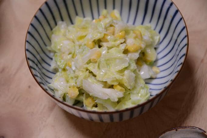 キャベツのヨーグルトサラダ
