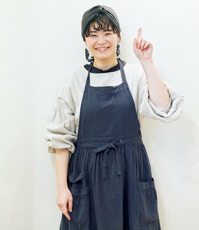 エプロン女性