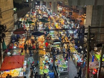 「夕食は毎日つくらなくてもいい」50代・外国暮らしで気づいた、無理しない料理との向き合い方