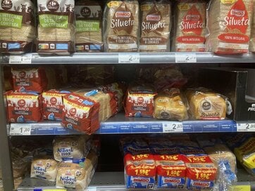 食パンも生食用の卵もない？日本とは違うスペインのスーパーの陳列事情