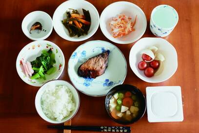 74歳、年金だけで暮らすひとり老後。それでも不安を感じない生き方