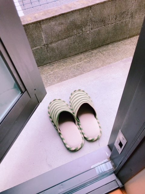 勝手口スリッパ