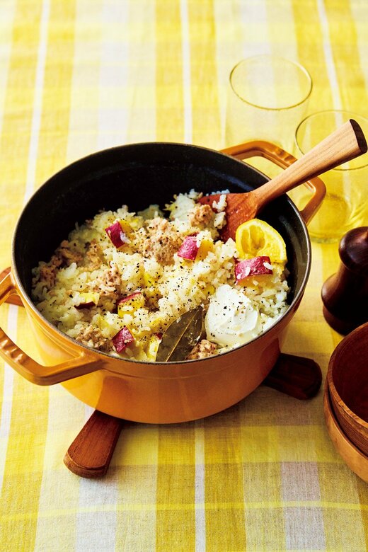 サツマイモと鶏ひきのレモンチーズご飯