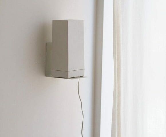 アロマディフューザーを置くのにもぴったりです。