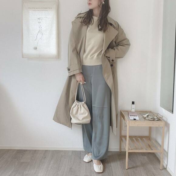 トレンチコートと合わせたコーデ