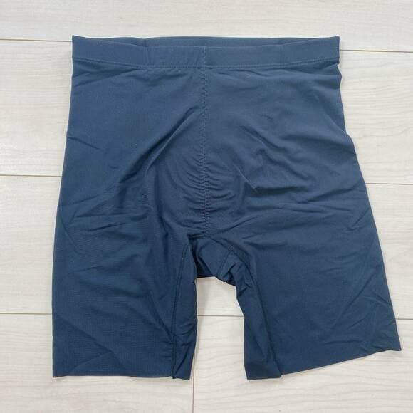 エアリズムボディシェイパーショーツ後ろ