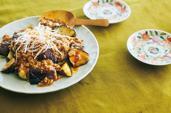 ナスの黒酢そぼろあんかけ