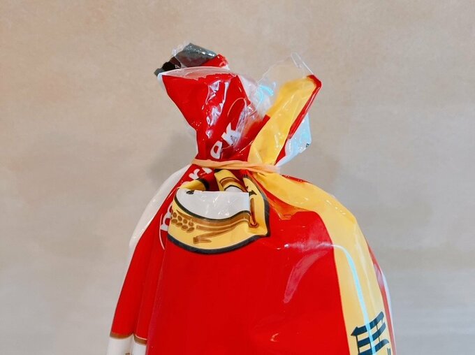 輪ゴムでしばったパスタの口