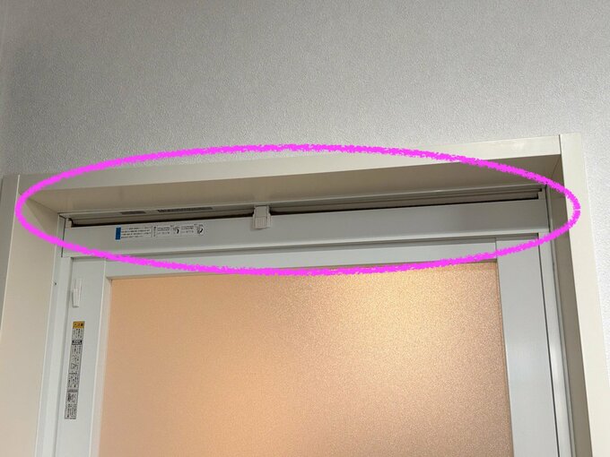 浴室のドアの通気口