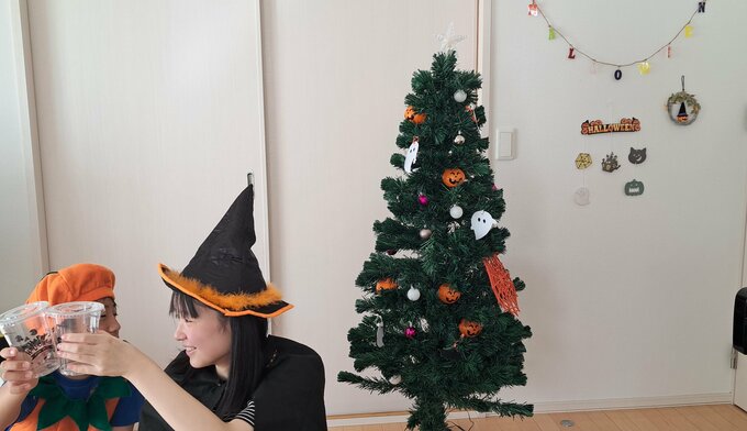 クリスマスツリーをハロウィン仕様にすると盛り上がる！