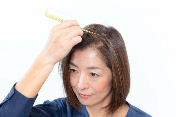 コームでジグザグのラインをとる