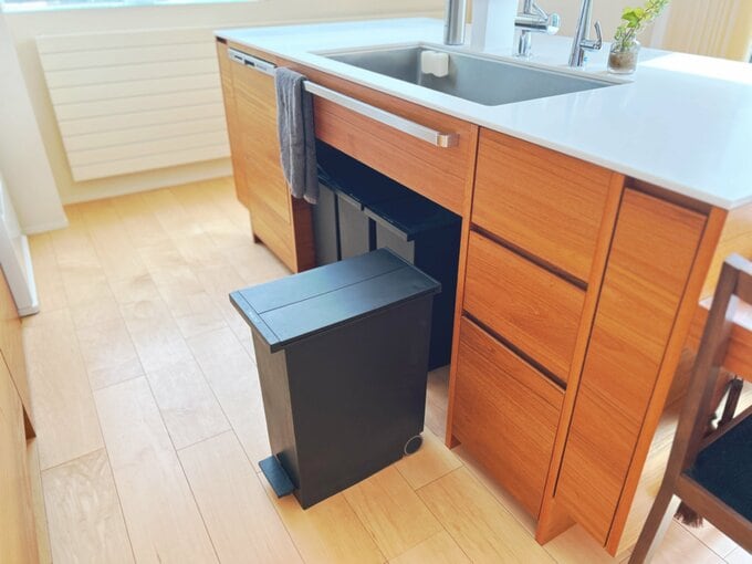 Fujinaoさんキッチンのゴミ箱