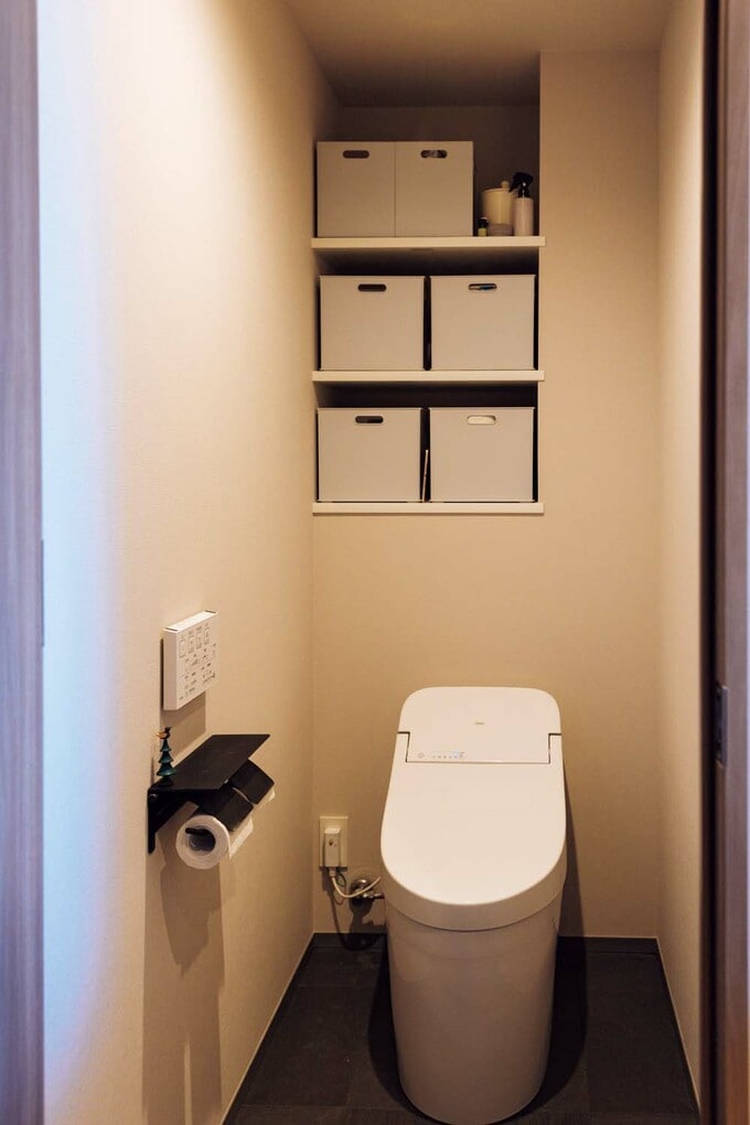 手洗いなしのタンク一体型トイレ