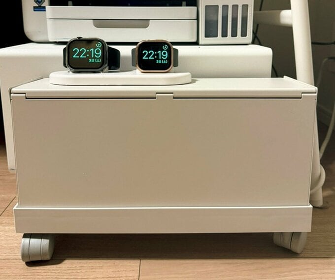 時計が置かれた台