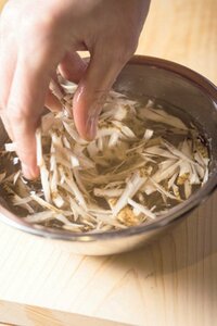 軽く水洗いする→仕上がりに色がつくとき