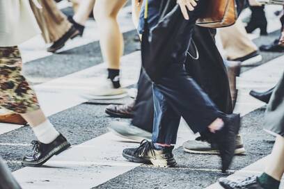 アフターコロナで病まないために。「疲れるほど遊ぶ」は避けて