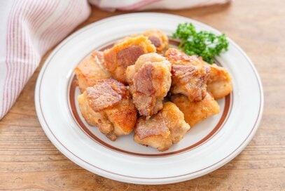 失敗知らず「ジューシー唐揚げ」の新常識。油は冷たいまま、少なめでOK！