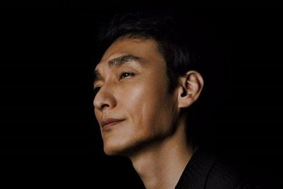 草なぎ剛さん「生まれてからいちばん、今の顔が好き」。最高の自分をつくる秘訣