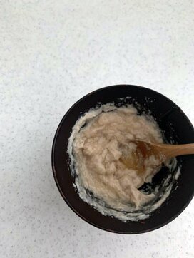 酒粕とはちみつを混ぜるだけ。お肌がうるおう手づくりパック