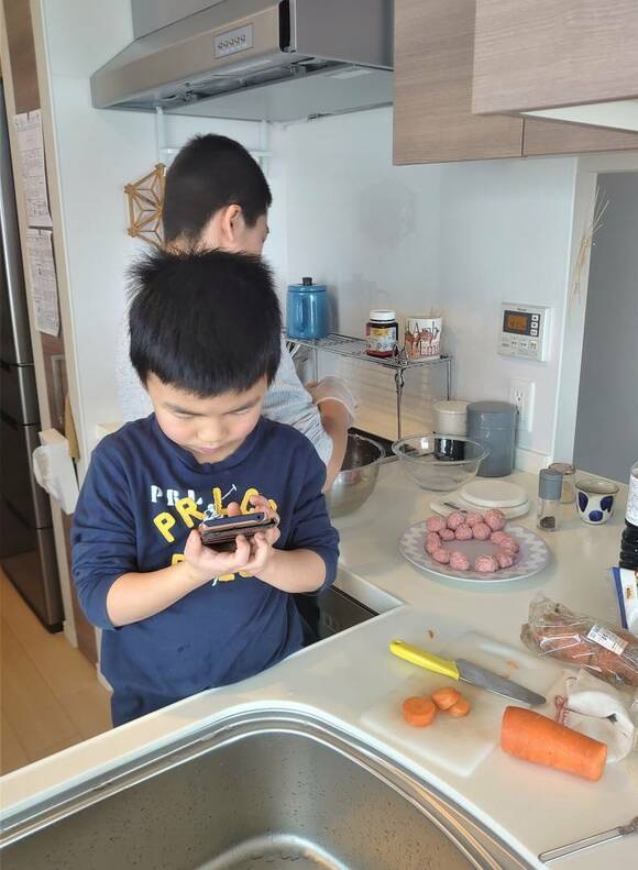 キッチンに子ども