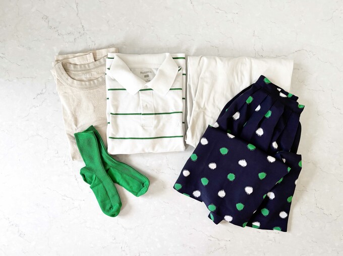 緑と白がベースの衣服たち