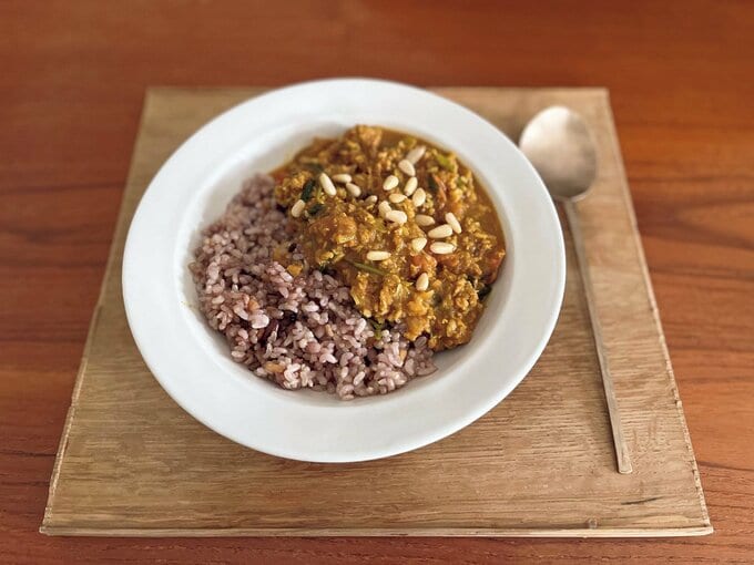 スパイスカレーの夕食