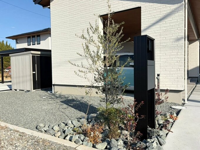 ロックガーデンを横から見た図