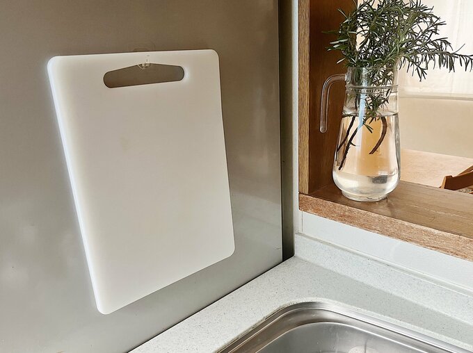 貼ってはがせるフィルムフック