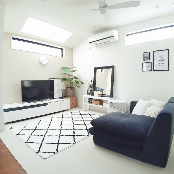 モノトーンのリビング