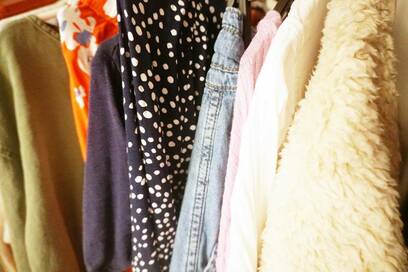 「着る服がない」40～50代のクローゼット。アメリカ流片づけですっきり