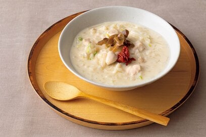 栄養満点で女性の不調が整う「ササミ入り豆乳粥」レシピ。簡単につくれて朝ごはんにもぴったり