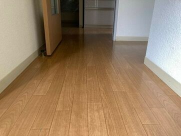 床のホコリがゴッソリとれる。外出中に家がきれいになる裏ワザ：10月のベスト記事