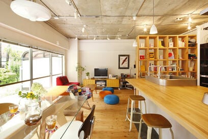 【マンションリノベ事例】料理を楽しめる、夫主導でつくったオリジナルキッチンのある家