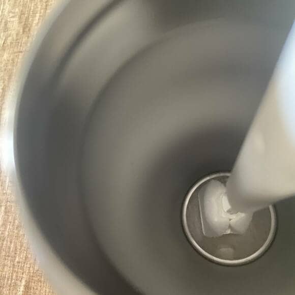 水筒の底にクリーナー