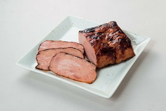お皿にのったチャーシュー