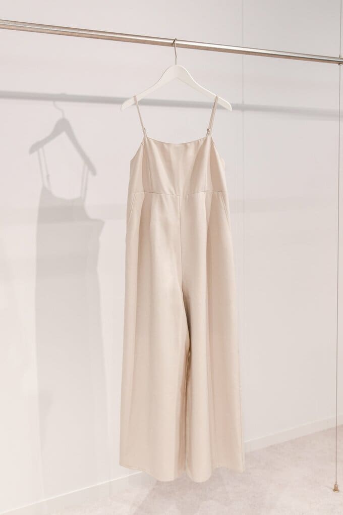 キャミソールジャンプスーツ