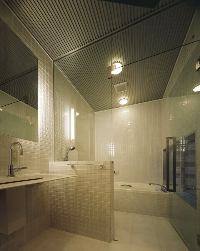 ホテルライクな水回りの照明