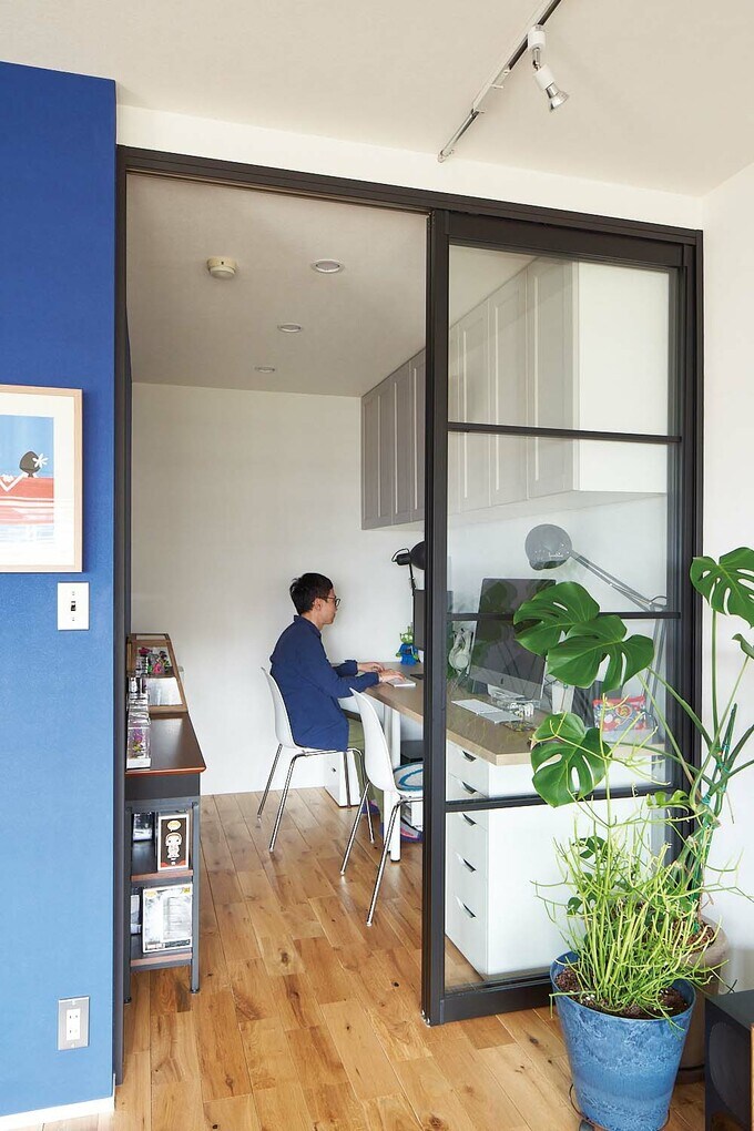 リビングとつながるワークスペース