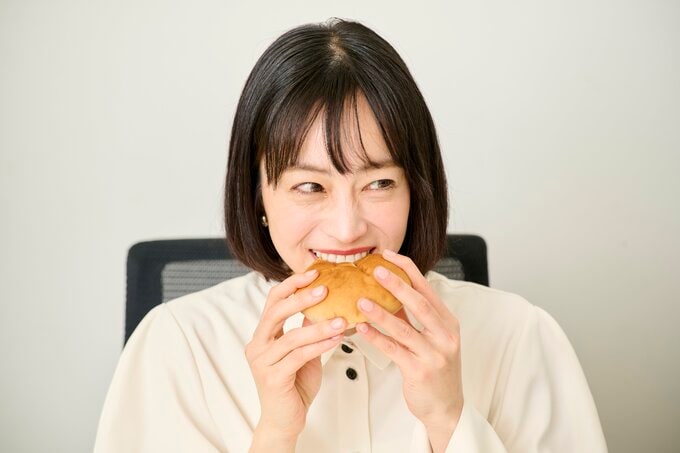 あんパン食事シーン