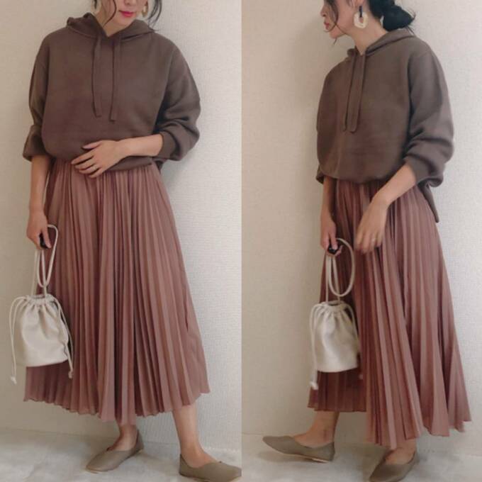 プリーツワイドパンツに合わせてお出かけコーデ