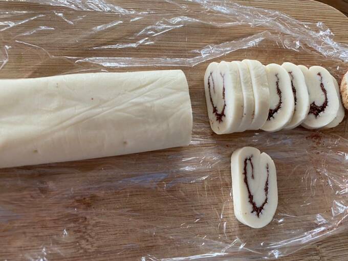 包丁で押すように切っていく