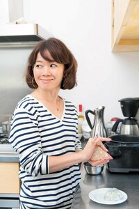 お弁当用おにぎりは薄くにぎって解凍時間を短縮