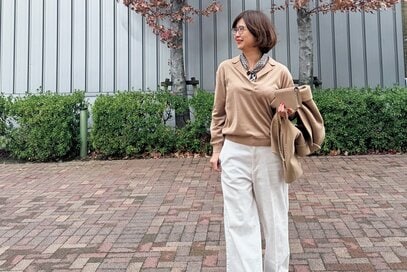 大人の「身軽なひとり旅」ファッションのコツ。ボトムスは着まわし、小物アレンジでマンネリ回避