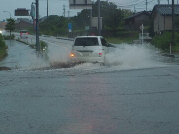 豪雨災害、「とりあえず避難所」が危険なことも。水害時に知っておきたい避難の基本とよくある誤解