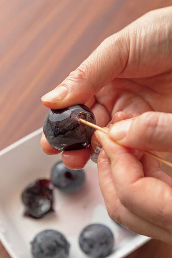 ぶどうとつまようじ