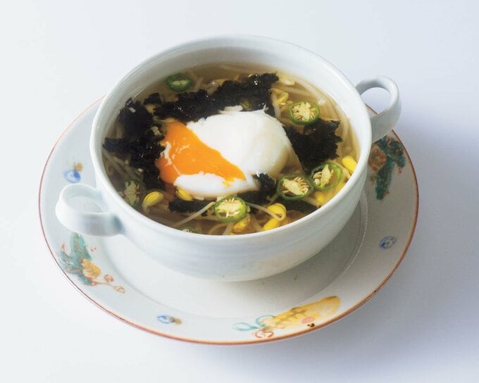 温玉入り豆モヤシのスープ